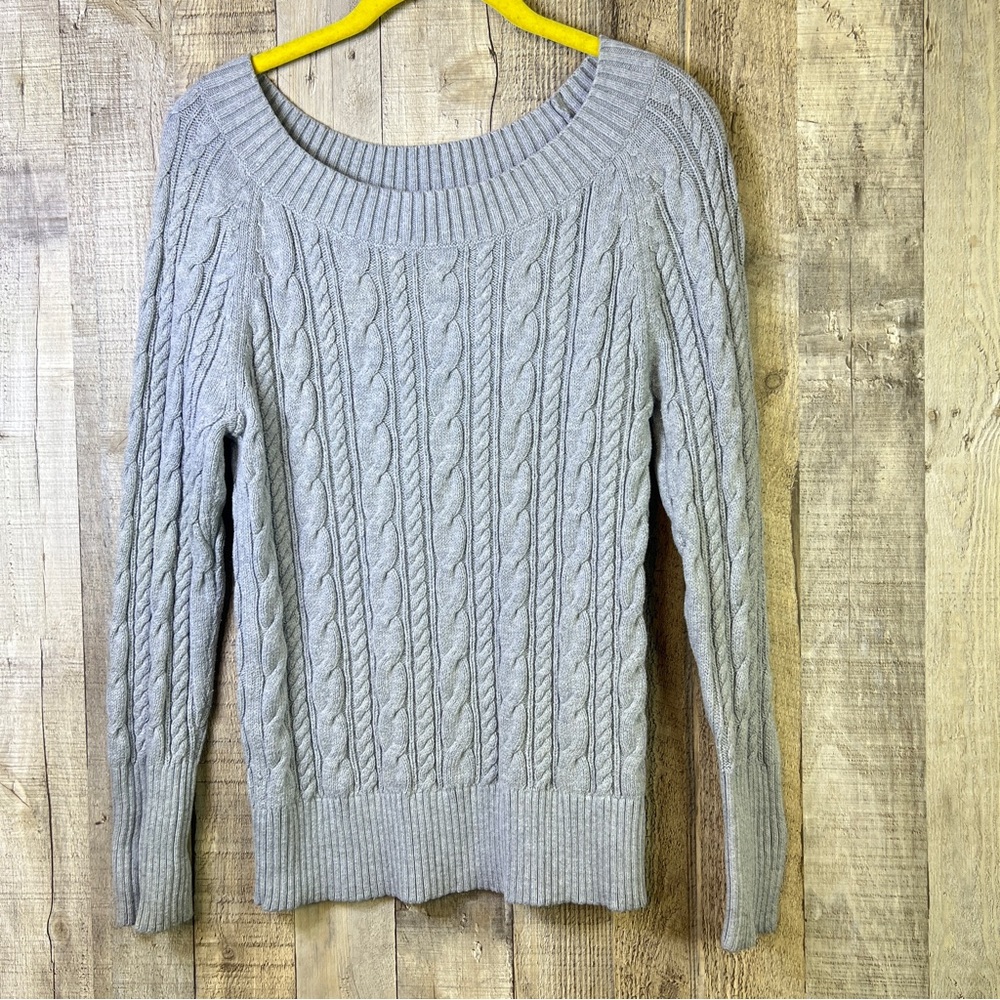 JCP Size Small Gray Cable Knit Long Sleeve Crewneck Sweater